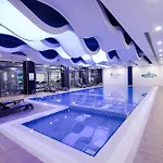 Hotel Grand & Convention Center