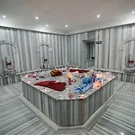 Hotel Grand & Convention Center