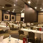 Hotel Grand & Convention Center