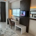 Grand & Convention Center Hotel
