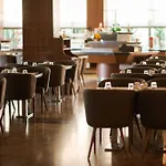 Grand & Convention Center 5*