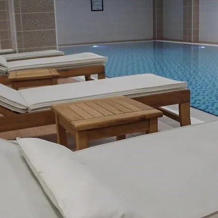 Hotel Grand & Convention Center