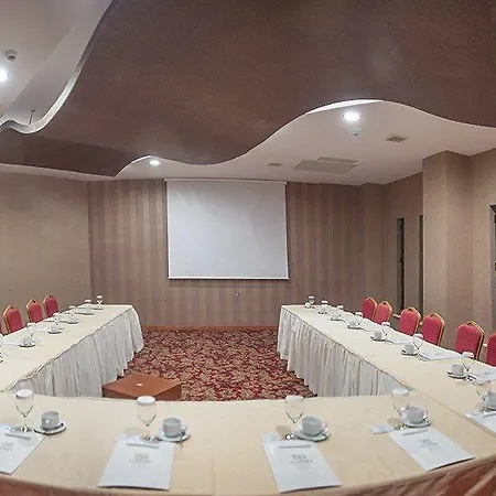 Grand & Convention Center Hotel 5*