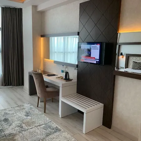 Grand & Convention Center Hotel