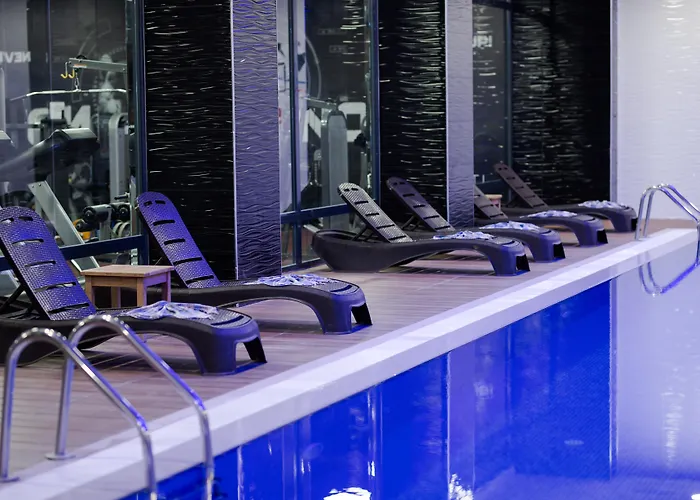 Hotel Grand & Convention Center