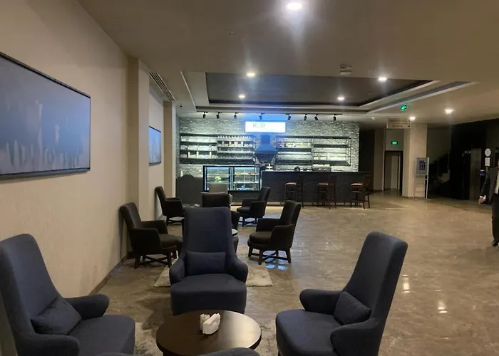 Grand & Convention Center Hotel