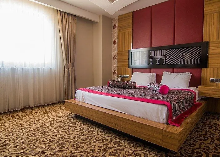 Grand & Convention Center 5*