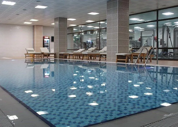 Grand & Convention Center Hotel