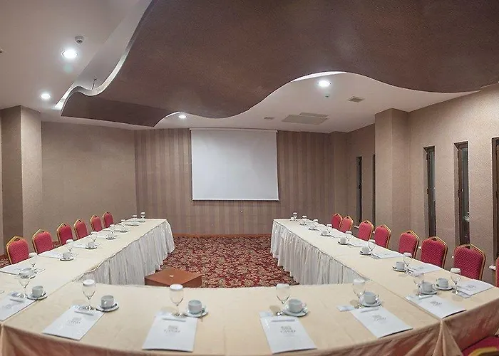 Grand & Convention Center Hotel 5*