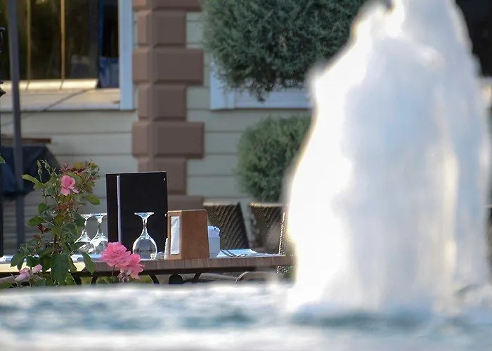 Hotel Grand & Convention Center 5*