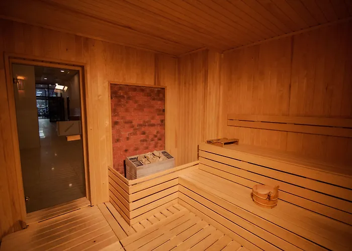 Grand & Convention Center Hotel 5*