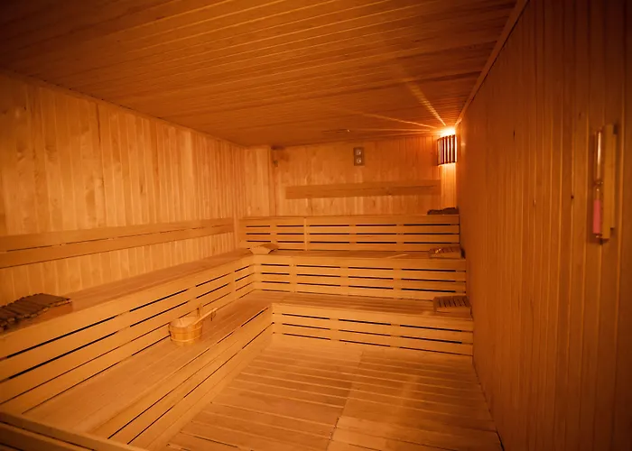 Hotel Grand & Convention Center 5*