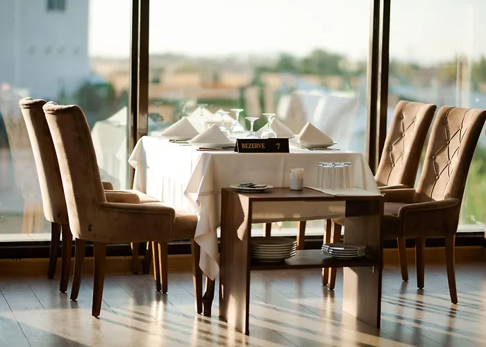 Grand & Convention Center Hotel