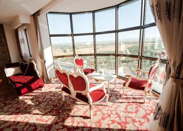 Grand & Convention Center 5*