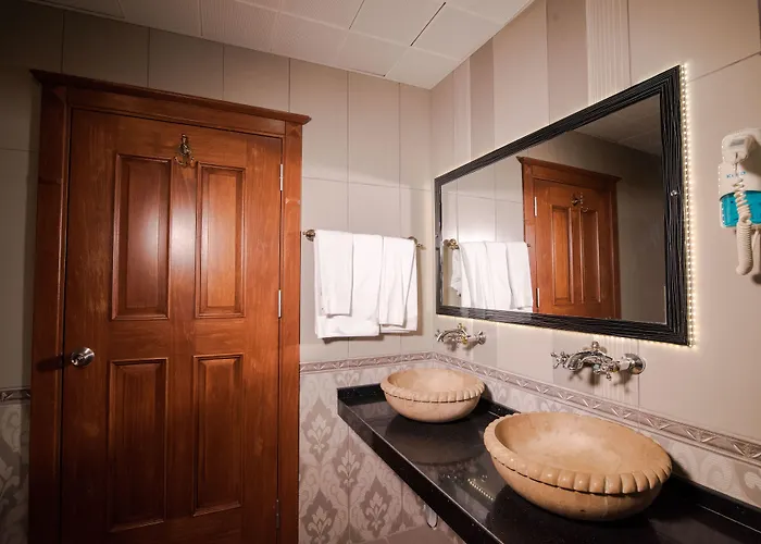 Grand & Convention Center 5*