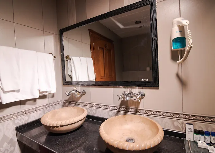 Hotel Grand & Convention Center 5*